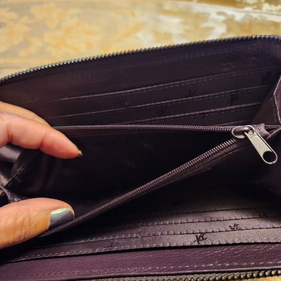 KENNETH COLE PURPLE GENUINE LEATHER ID BILL CARD ZIP AROUND WALLET CLUTCH - Picture 4 of 8